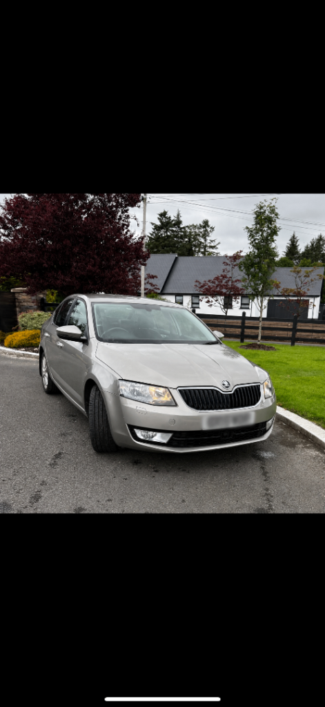 Skoda, OCTAVIA, Hatchback, 2015, Manual, 1598 (cc), 5 doors