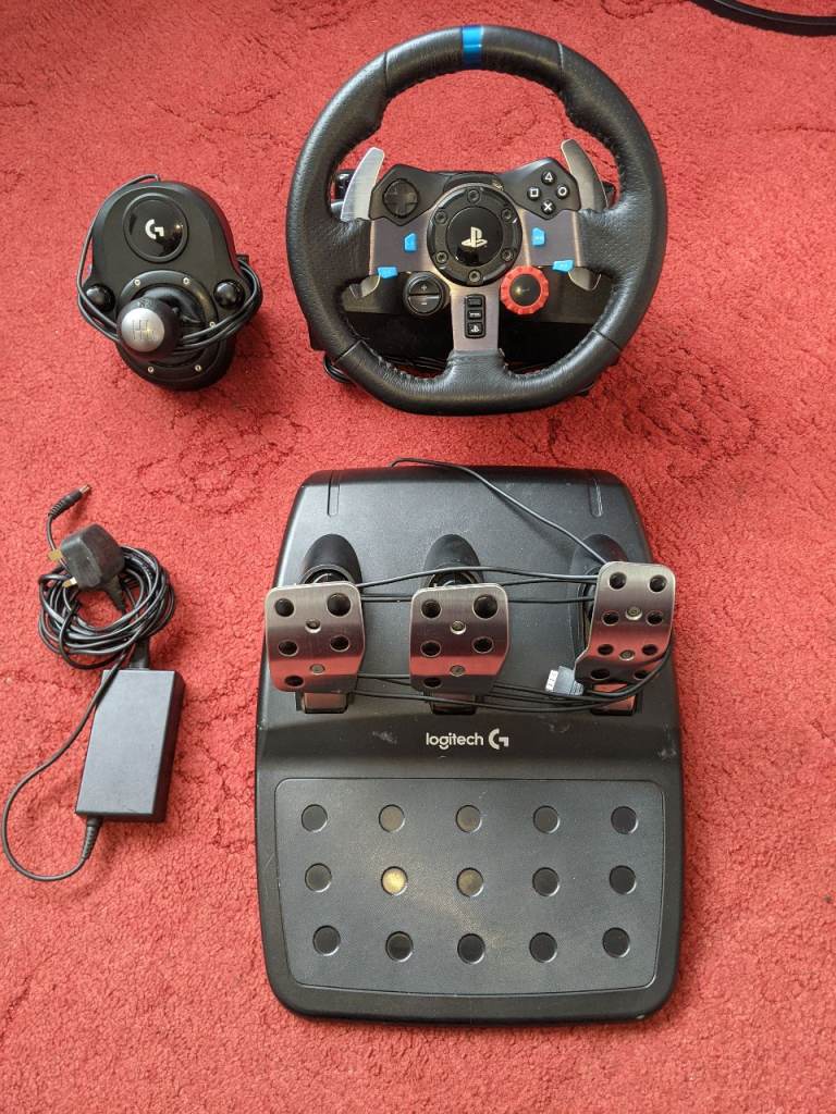 Logitech G29 steering wheel with gear shift/stick for PS5, PS4, PC and others.