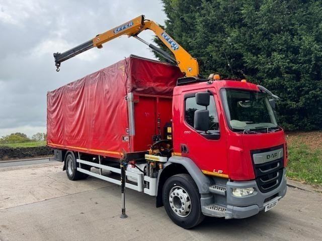 2018 18 DAF LF 260 Euro 6 24ft sliding canopy flat bed Effer 100 remote crane