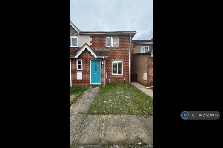 2 bedroom house in Stern Close, Barking, IG11 (2 bed) (#2723603)