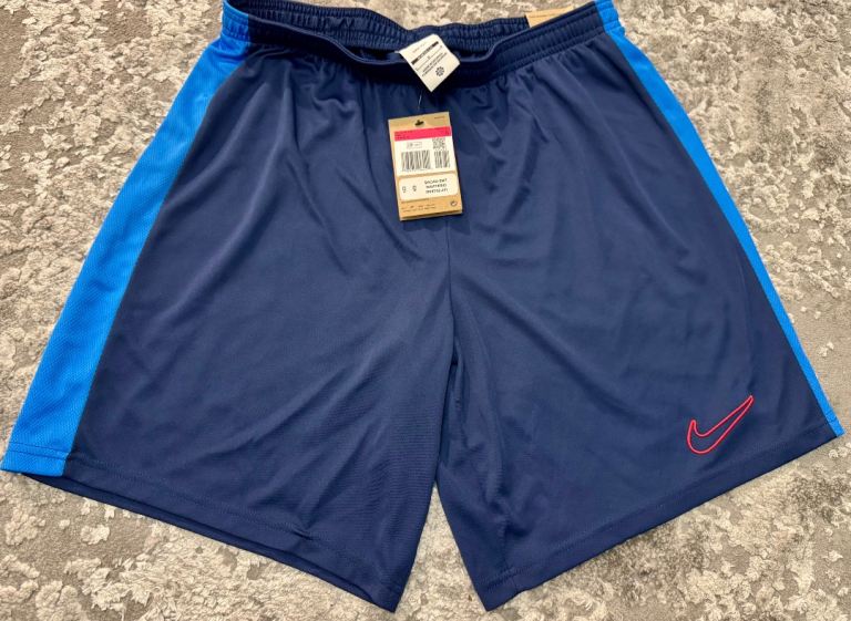 NIKE shorts NEW COSTS £25