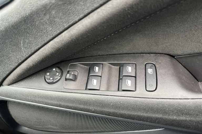 2022 Vauxhall Crossland 1.2 Turbo Ultimate SUV 5dr Petrol Manual Euro 6 (s/s) (110 ps) SUV Petrol...