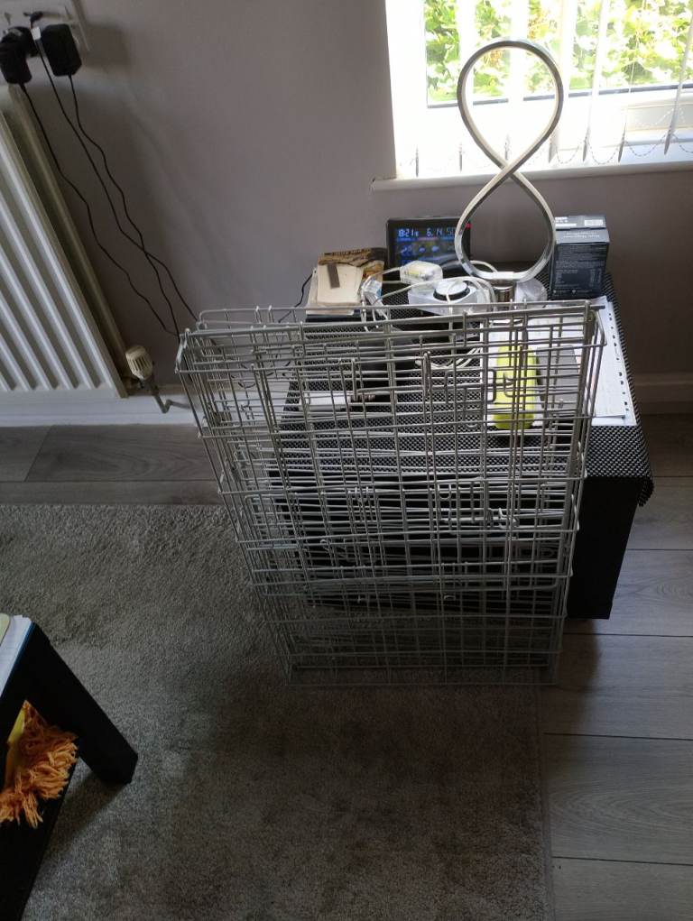 Dog cage 20 by 3