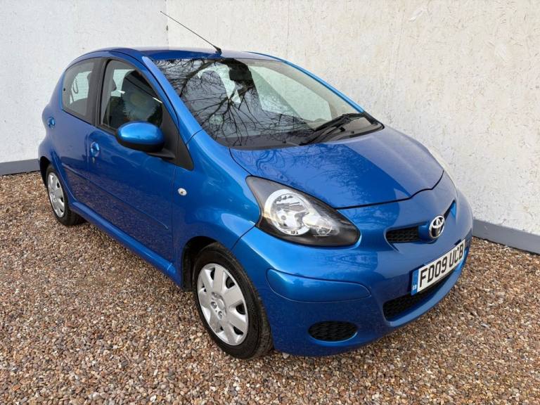 2009 Toyota AYGO 1.0 VVT-i Blue Hatchback 5dr Petrol Manual Euro 4 (67 bhp) Hatchback Petrol Manual