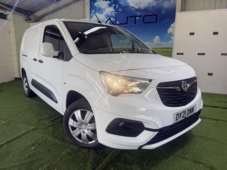 2021 Vauxhall Combo 2300 1.5 Turbo D 100ps H1 Sportive Van PANEL VAN DIESEL Manual