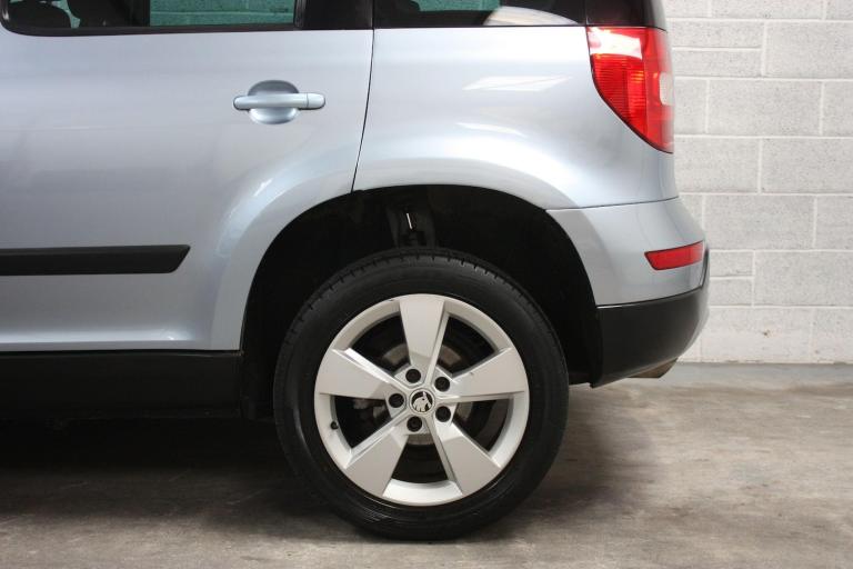 2014 Skoda Yeti 2.0 TDI CR SE 5dr HATCHBACK DIESEL Manual