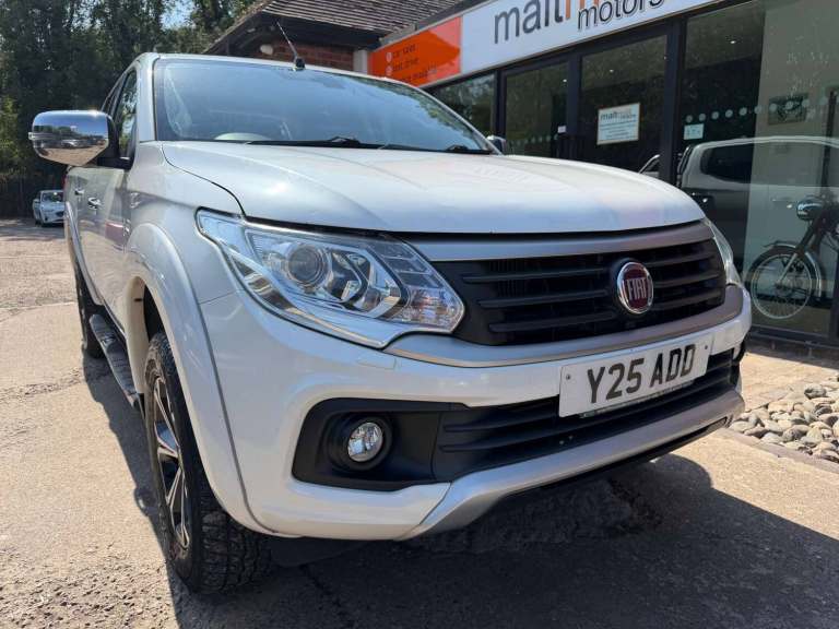 2016 Fiat Fullback 2.4 180hp LX Double Cab Pick Up Auto PICK UP DIESEL Automatic
