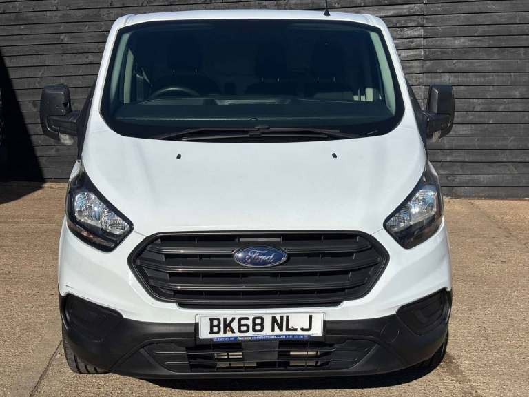 2018 Ford Transit Custom 2.0 Transit Custom 300 Base Panel Van Diesel Manual