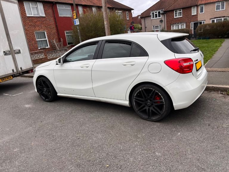 Mercedes Benz A180 2014 petrol