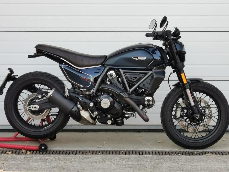 2024 Scrambler NIGHTSHIFT