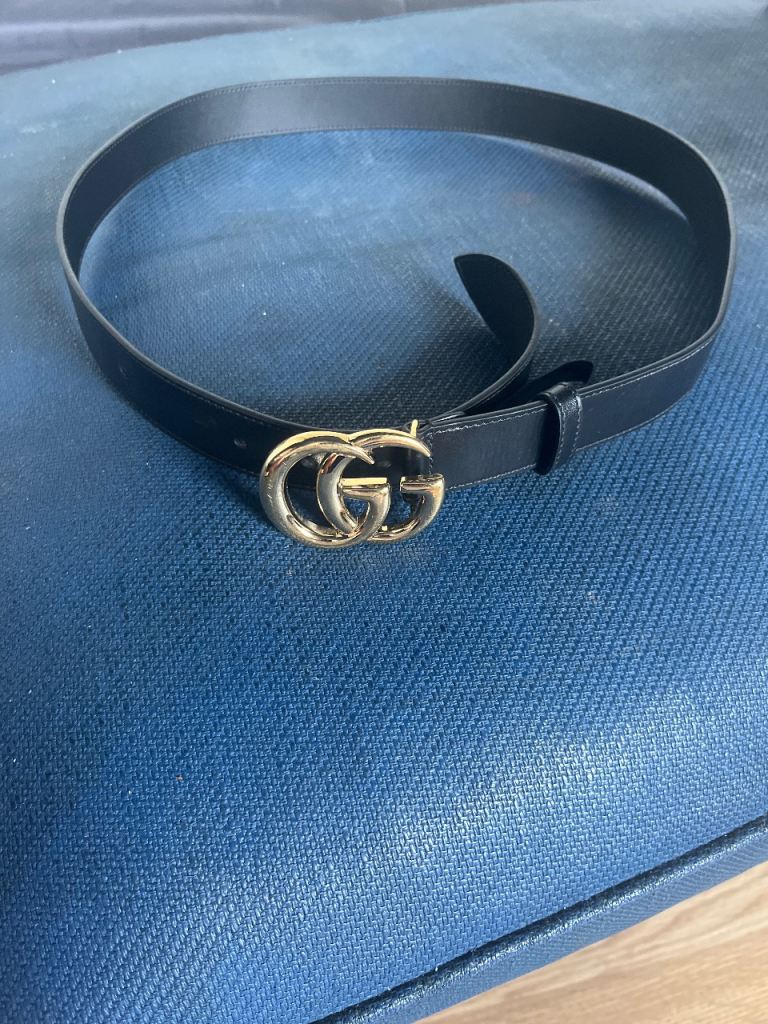 Ladies Gucci belt