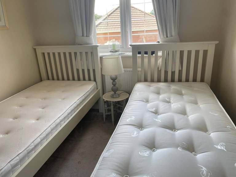 3 White Wooden Single Beds with Mattresses – Good Condition
