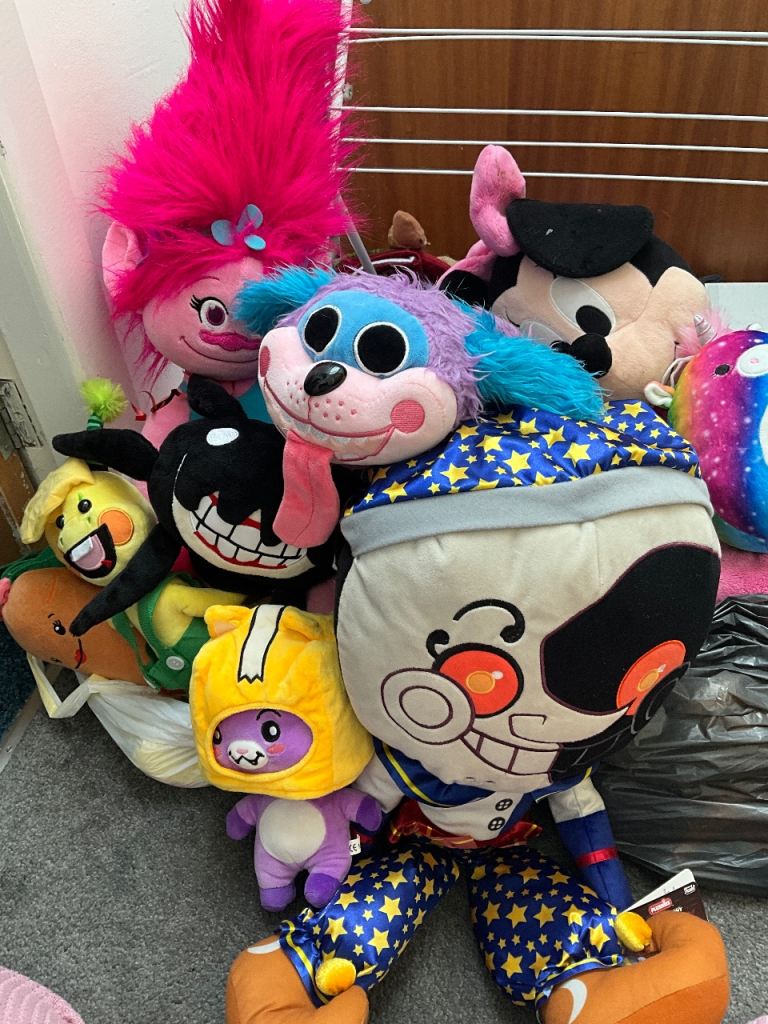 Random soft toys 