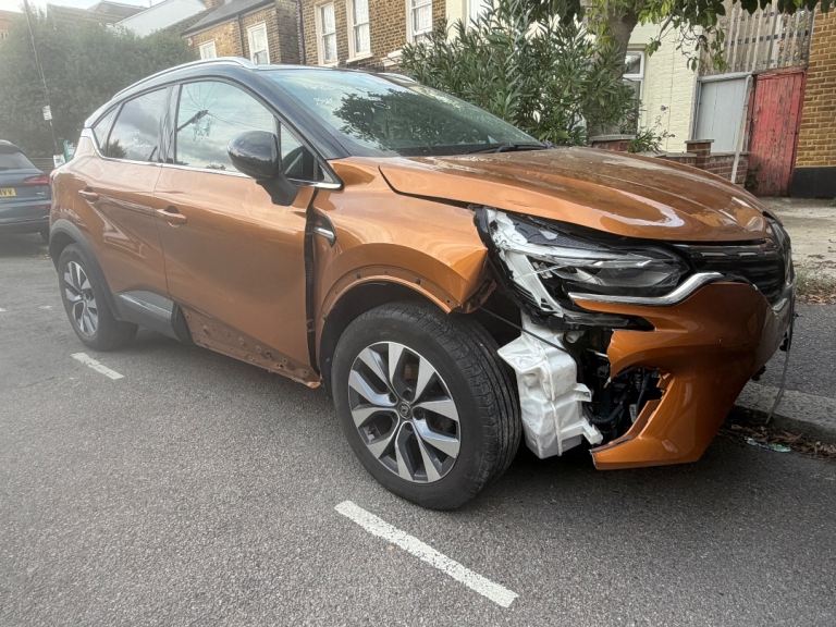 Renault, CAPTUR, Hatchback, 2020, Semi-Auto, 1333 (cc), 5 doors