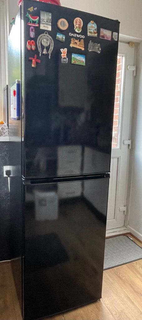 Daewoo Black Fridge Freezer 50/50 - Good Working Condition