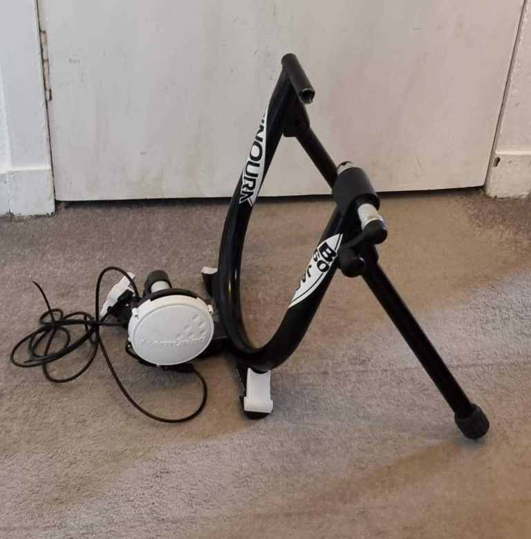 Minoura B60-D Cycle Trainer - Like New
