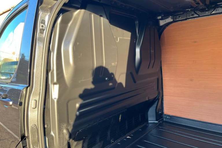 2025 Ford Transit Custom 280 Limited L2 LWB FWD 2.0 EcoBlue 136ps Low Roof Manual PANEL VAN Diese...