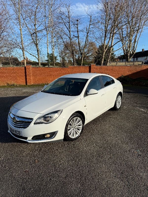 Vauxhall, INSIGNIA, Hatchback, 2014, Manual, 1796 (cc), 5 doors