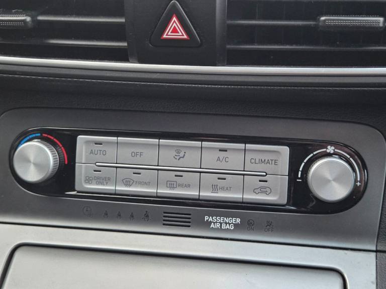 2019 Hyundai KONA 64kWh Premium SE SUV 5dr Electric Auto (7kW Charger) (204 ps) HATCHBACK ELECTRI...