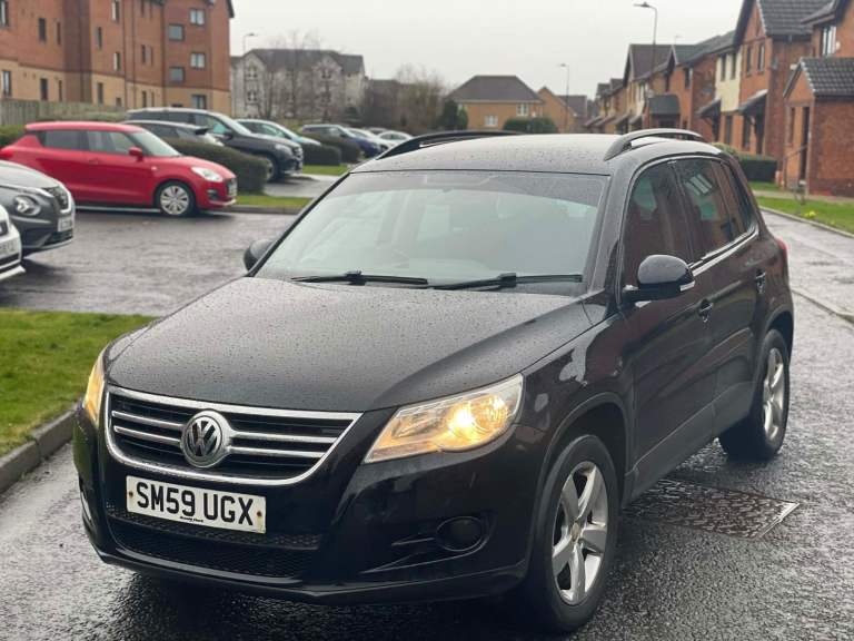 Volkswagen, TIGUAN, Estate, 2010, Manual, 1968 (cc), 5 doors