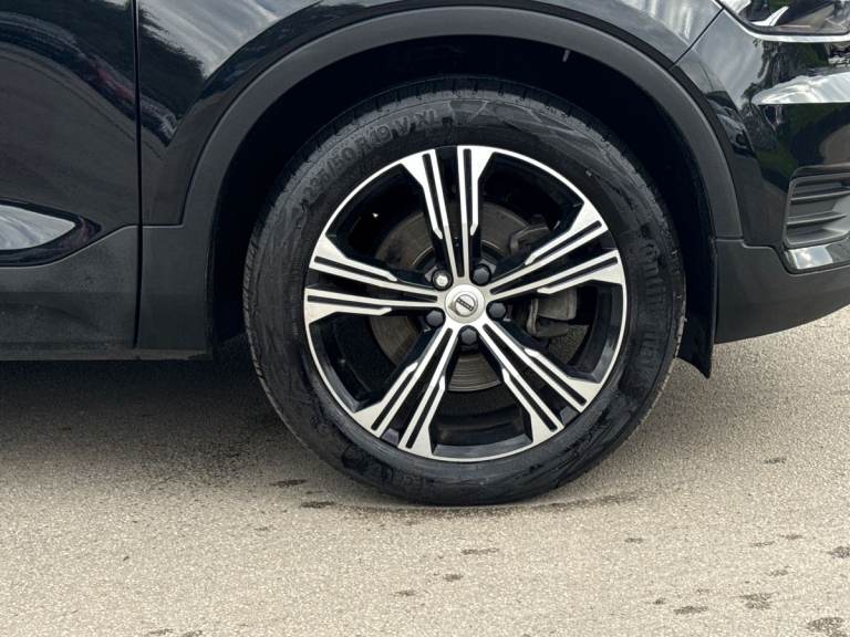 2022 Volvo XC40 2.0 B4P Inscription 5dr AWD Auto [7 speed] ESTATE PETROL Automatic