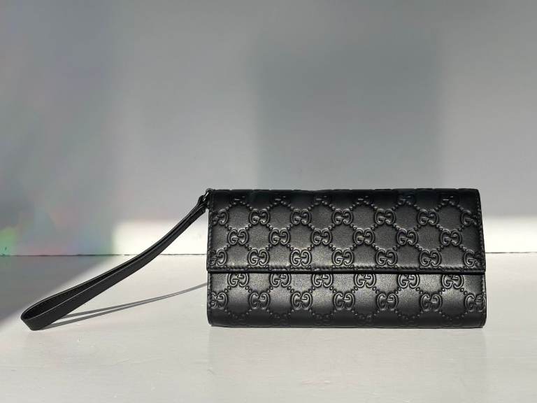  Gucci Travel Document Wallet Black Leather Wristlet Brand New Women GG Italy