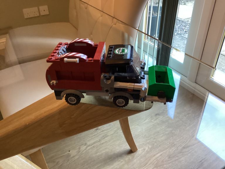 Lego garbage truck