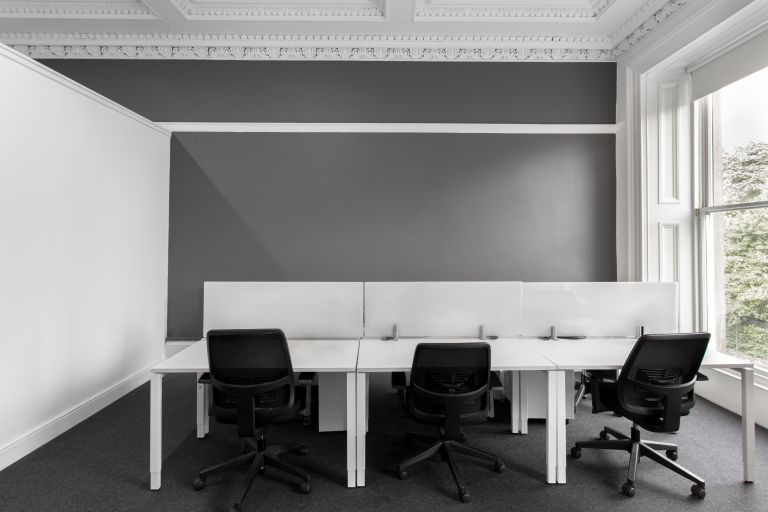 Glasgow - G37QL \ Shared Office Space for Rent