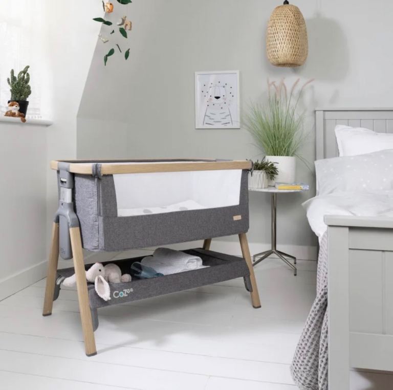 Tutti Bambini CoZee Bedside Crib / Next-to-Me Cot – Excellent Condition – £80