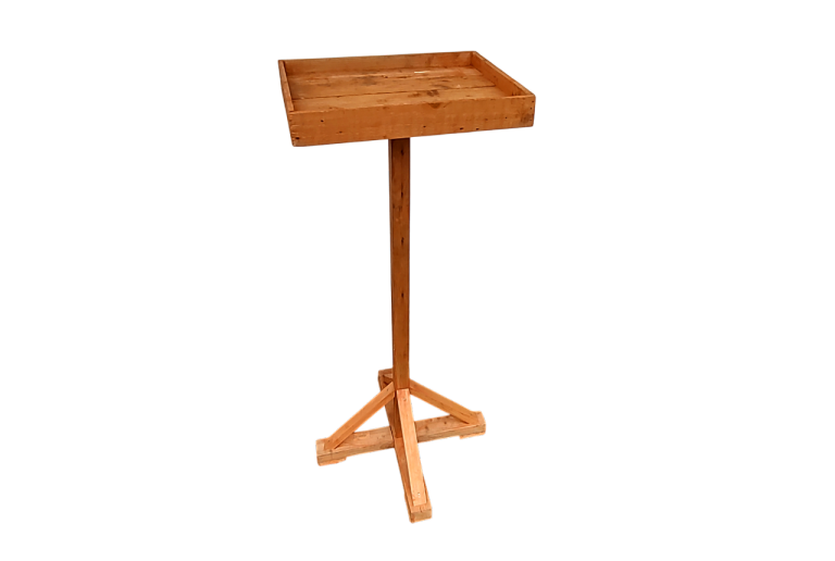 NEW Bird Feeding Table - 5ft Tall Garden Furniture