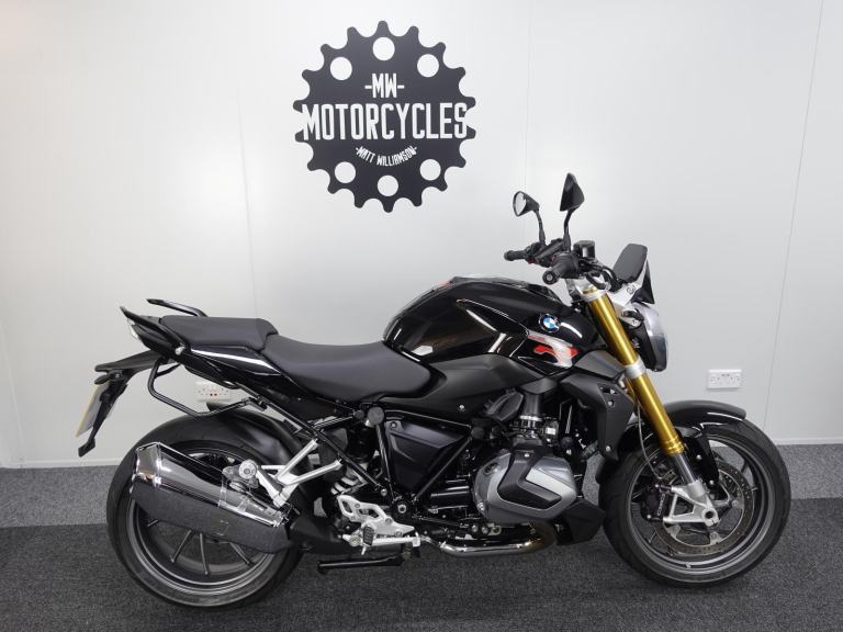 BMW R 1250 R SE. 2021/71. Low Miles. Huge Spec. FSH. Black