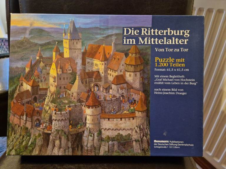 Jigsaw Puzzle - The Knight's Castle in the Middle Ages - 1200 Pieces