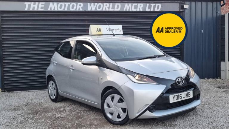 TOYOTA AYGO 1.0 VVT-i x-play 2016