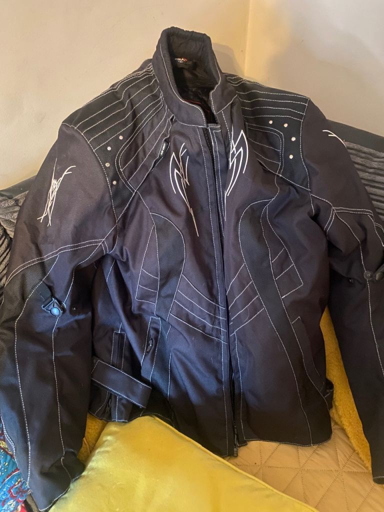 MOTUS BIKEWEAR WOMEN’S JACKET