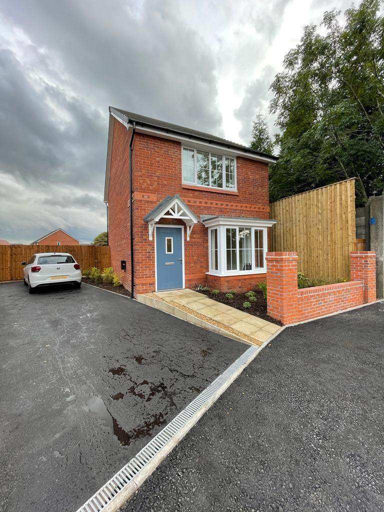 3 bedroom, detatched house, new build, near city centre