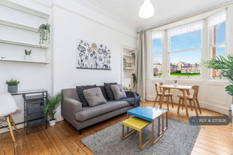 2 bedroom flat in Dalmeny Street, Edinburgh, EH6 (2 bed) (#2717836)