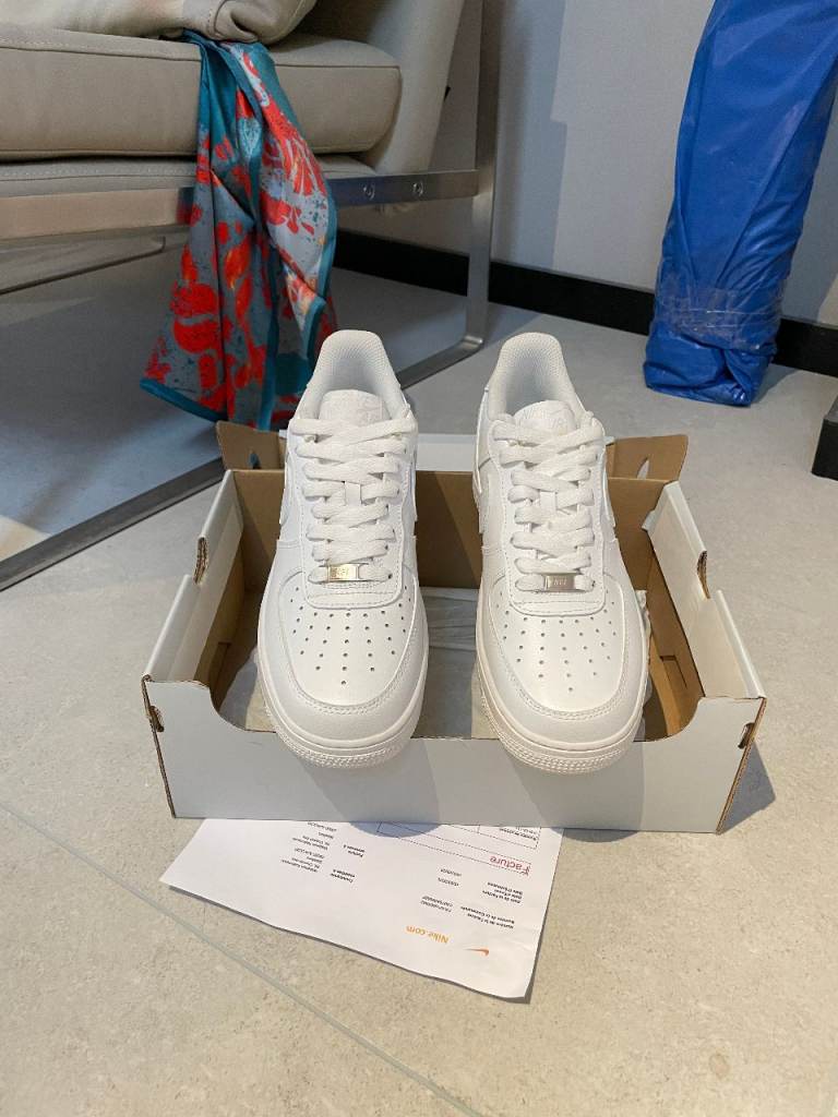 Nike Air Force 1 Low '07 White Size 8