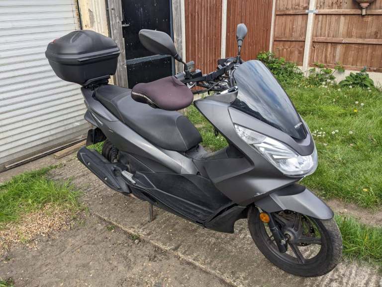 Honda PCX Scooter, 2017, 125 (cc) │20,568 miles