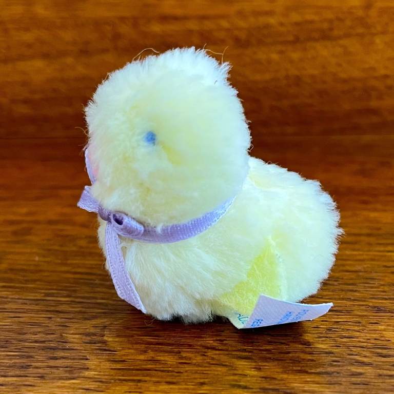 Vintage 1999 Eden tiny pale yellow chick soft/plush toy. Cute! Easter. Washable. CAN POST.