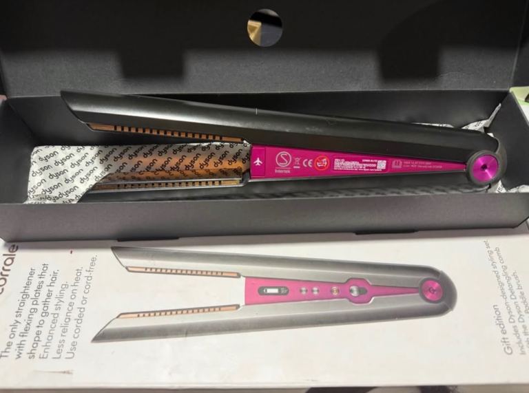 Dyson Corrale straightener (Black Nickel/Fuchsia)