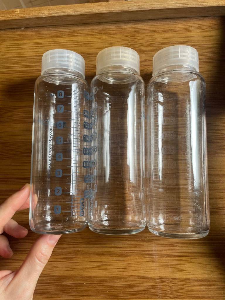 30 Glass breast milk storage bottles