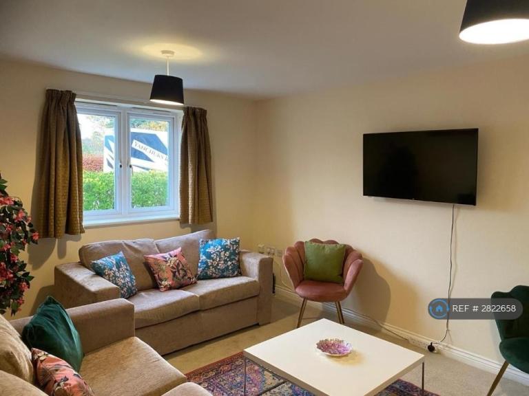 4 bedroom house in Topper St, Cambridge, CB4 (4 bed) (#2822658)