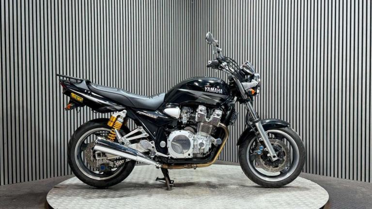 Yamaha XJR1300 2002 52K NEW MOT CLEAN BIKE OHLINS SHOCKS WARRANTY 1300CC