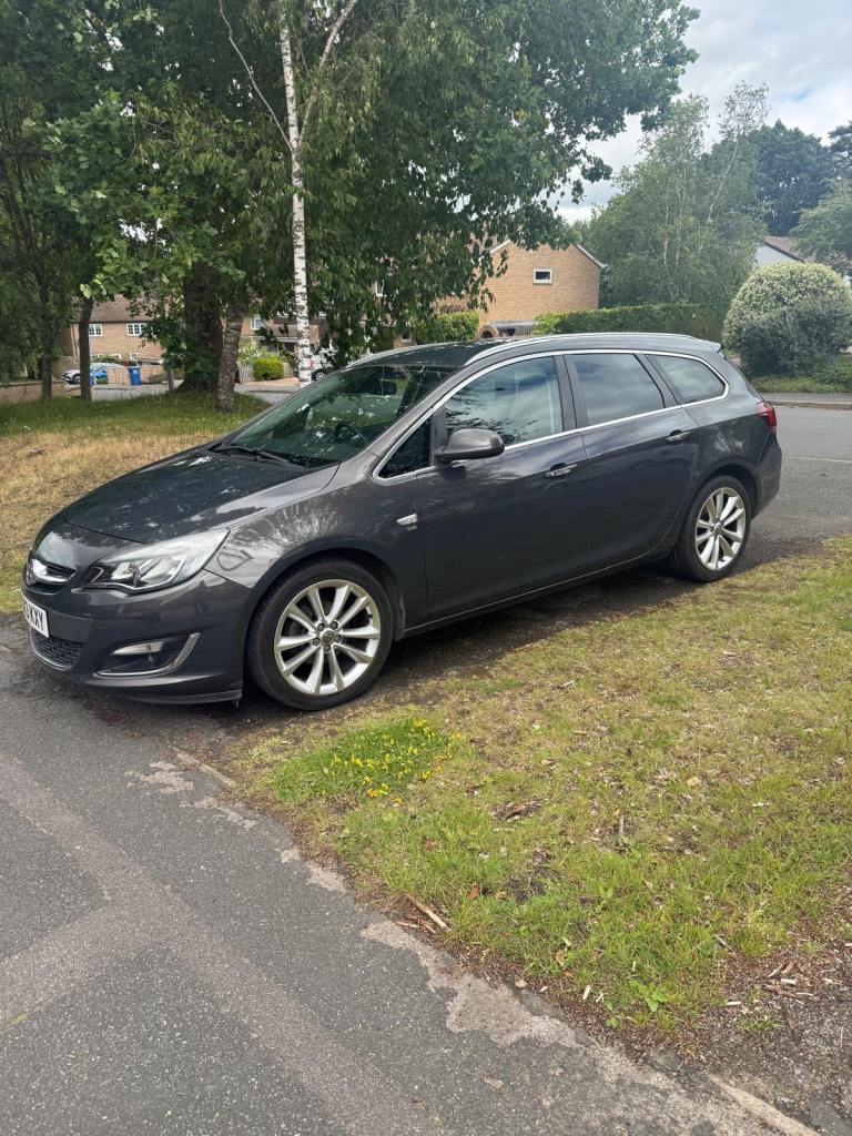Vauxhall, ASTRA, Estate, 2013, Manual, 1598 (cc), 5 doors