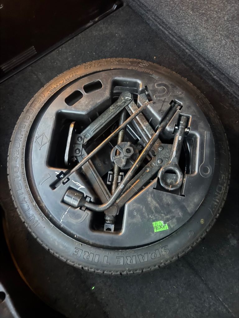 HYUNDAI I10 Space Saver Spare Wheel complete Jack & Toolkit