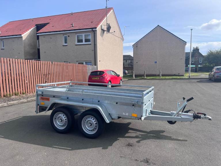 BRAND NEW 8,2ft X 4,3ft (BC752) TWIN AXLE MASTER NIEWIADOW TRAILER 1300KG BRAKED