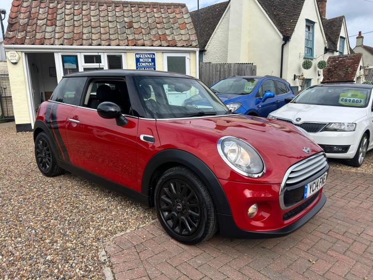  MINI Hatch 1.5 Cooper Auto Euro 6 (s/s) 3dr Petrol Automatic