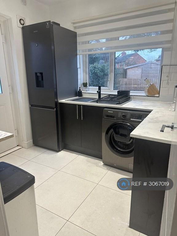 3 bedroom house in Lindsay Avenue, Northampton, NN3 (3 bed) (#3067019)