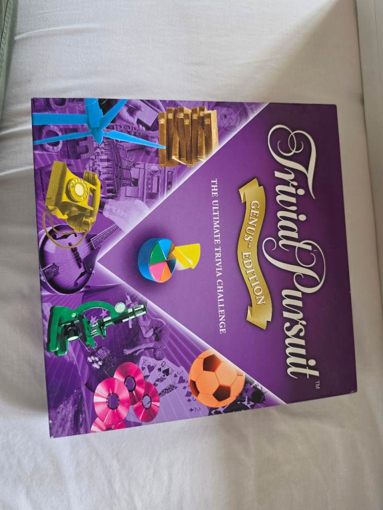 Trivial Pursuit Genus Edition Board Game – Good Condition
2005