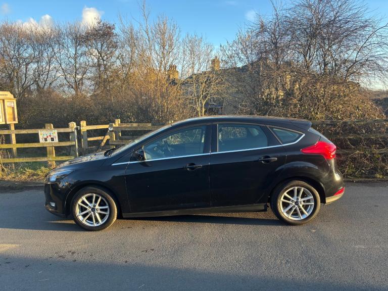 2015 Ford Focus 1.6 125 Zetec 5dr Powershift HATCHBACK Petrol Automatic